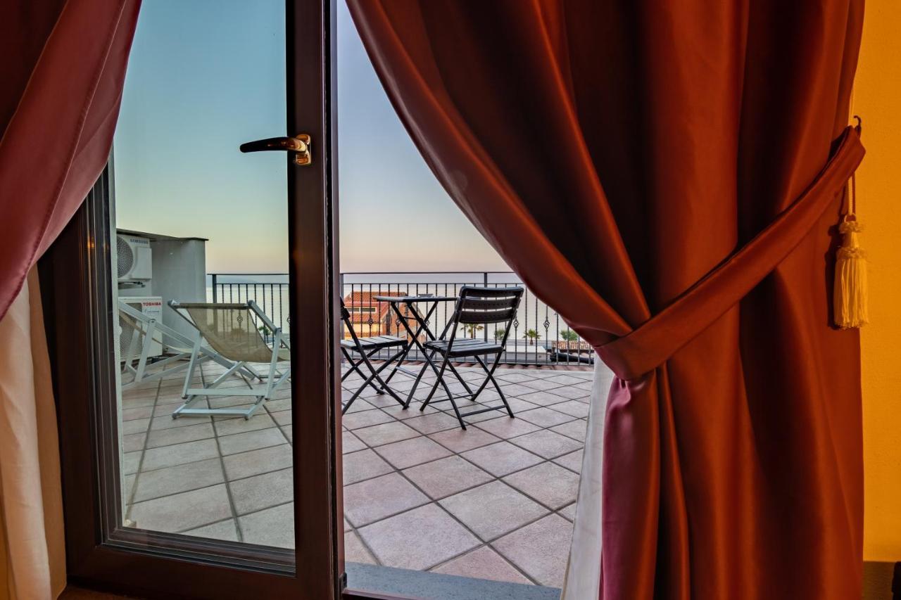 B&B Ottocento Sul Mare Nizza di Sicilia Exterior foto