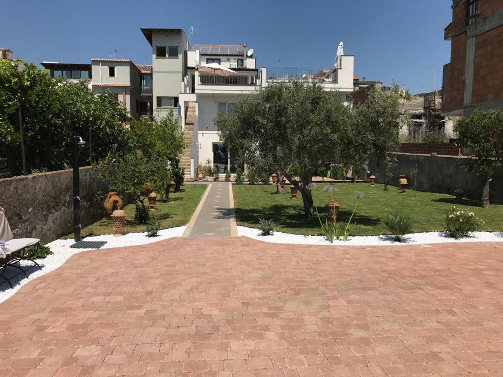 B&B Ottocento Sul Mare Nizza di Sicilia Exterior foto